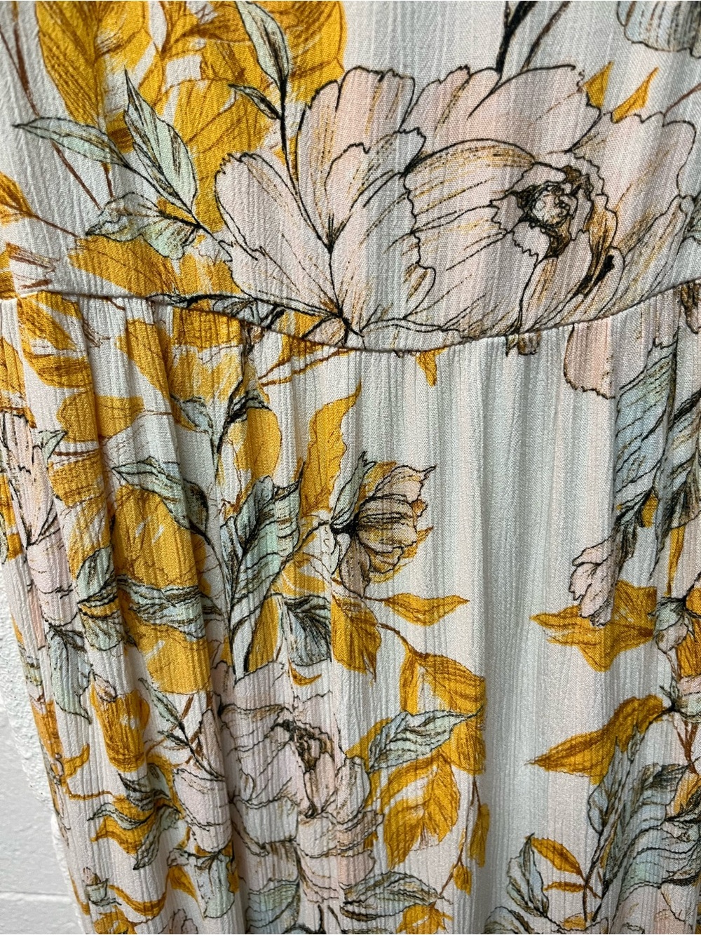 Nicole Miller Cream Floral Maxi Dress with Yellow Blooms - Picture 2 of 6